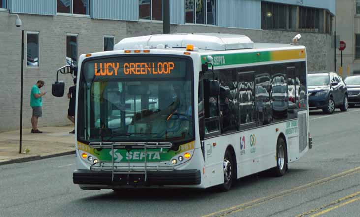 SEPTA New Flyer Midi MD30 4611 Lucy